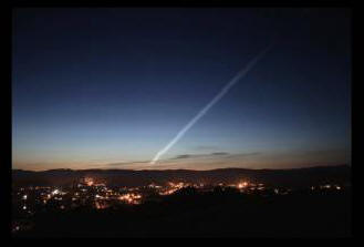 "Komet stoletja" bo čez nekaj dni zasvetil nočno nebo - razen če seveda izhlapi s 2700 stopinj toplota