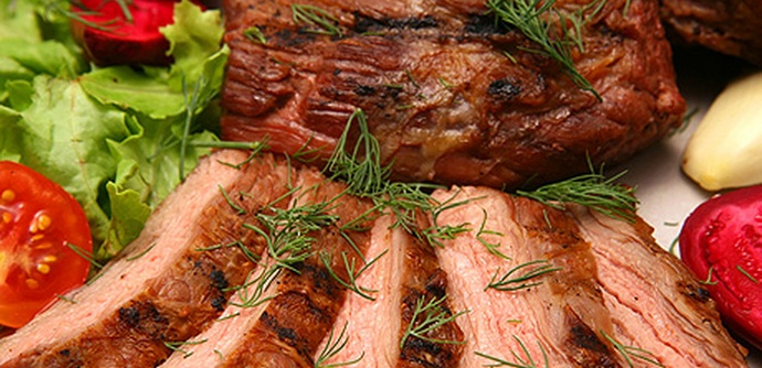 Ali jemo meso? To je vprašanje!