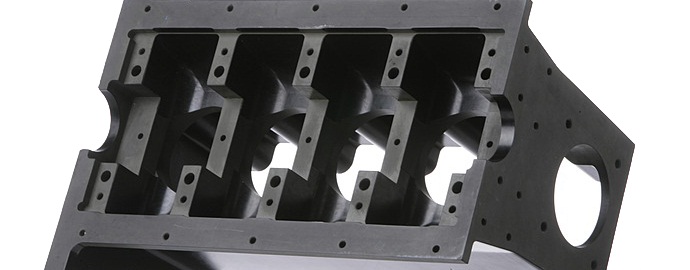 Američan bo zgradil motor iz plastičnih avtomobilov