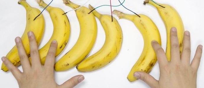Ameriški študentje so naredili klavir iz banane