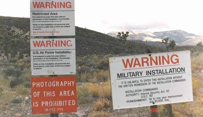 Ameriška vojska je odprla lov na moškega, ki ga zanima cona 51