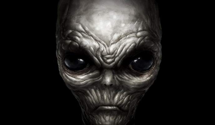 Ameriški fant vidi grozno sive tujce