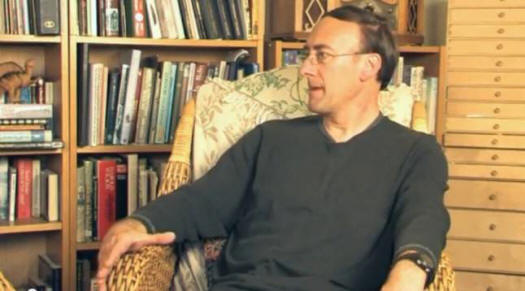 Angleški namestnik je priznal, da ima otroka od tujca