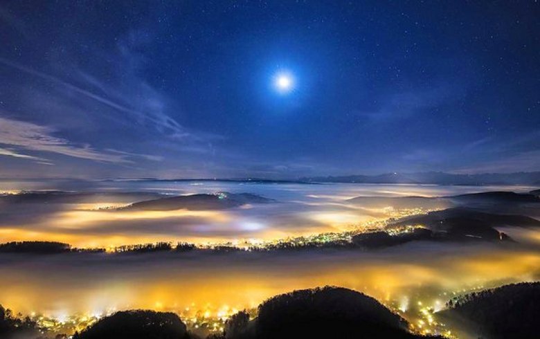 Asteroid West in njegove uganke