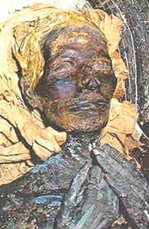 Yuya, egiptovski plemič 1400 pr.n.št., oče Tiye, žena faraona Amenhotepa III.