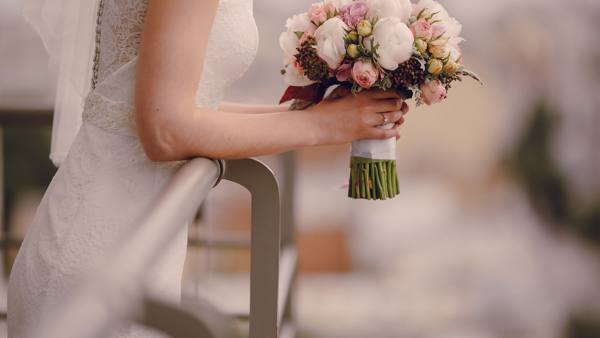 zakaj sanjati, da bi bil gost na poroki 