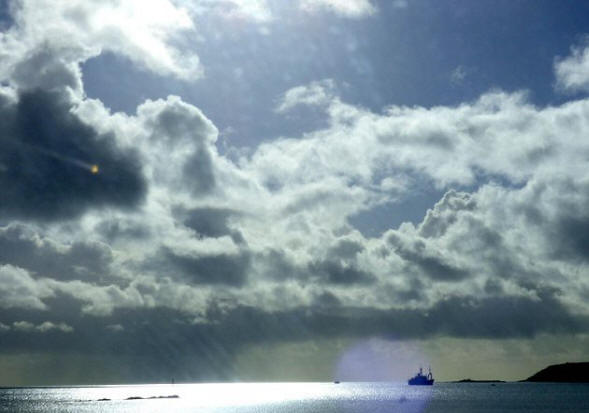 Britanski starejši državljan fotografiral rumeni trikotni NLP