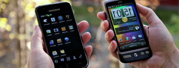 Človeštvo je obtičalo v elektronski vezi