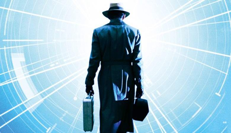 Moški iz leta 2048 opozori na invazijo tujcev