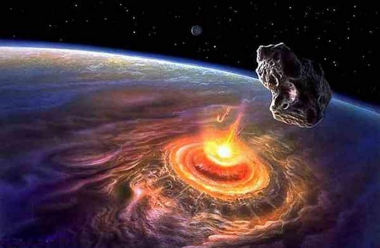 Nekaj ​​velikega je letelo v bližini Jupitra