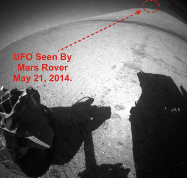 Nekaj ​​redno vzletava z Marsa