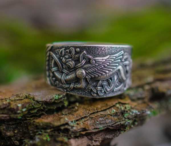 slovanski prstan griffin 