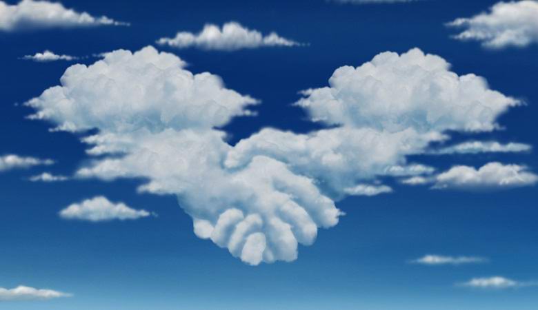 Velikanske božje roke na nebu so zadele video