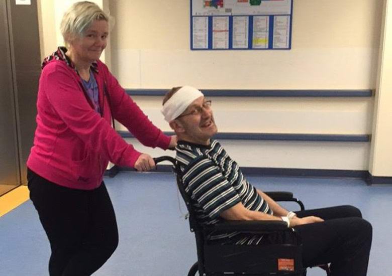 Najljubša ekipa himne je nogometnega navijača pripeljala iz kome