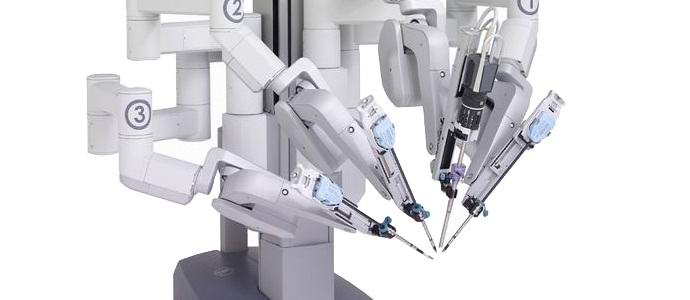 Kirurški roboti so v zadnjih letih ubili skoraj eno in pol ljudi.