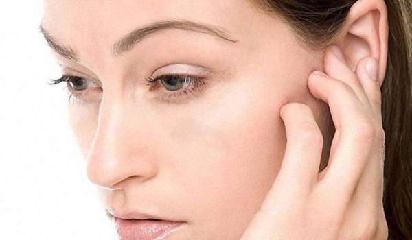 znaki o levem ušesu 