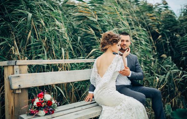 zakaj sanja bratova poroka 