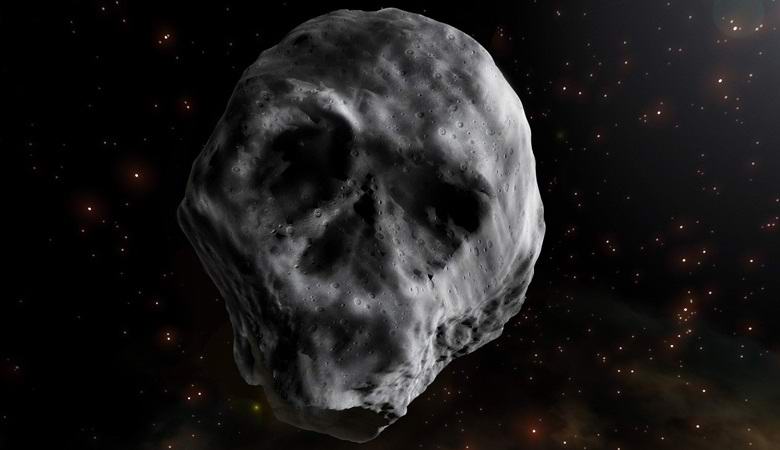 Asteroid v obliki velikanske lobanje se približuje Zemlji.