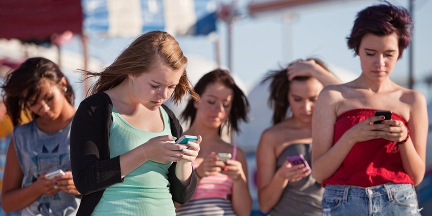 Kako mobilni telefoni vplivajo na možgansko aktivnost?