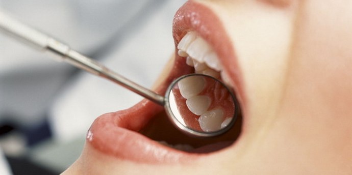 Kako ohraniti zdrave in močne zobe?