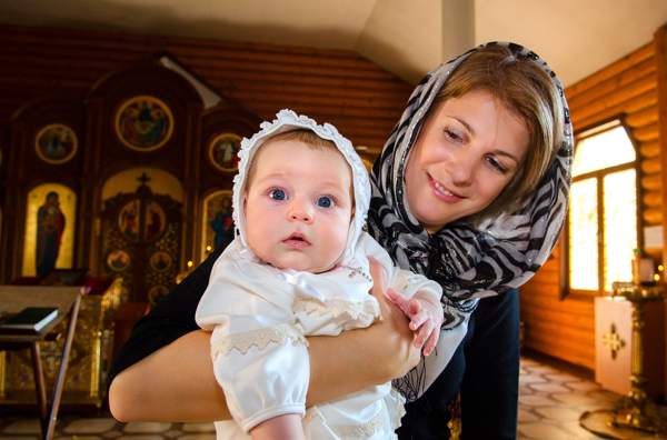 zakaj dekle ne more krstiti prvega dekleta 