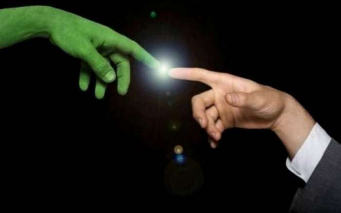 Ne bo konca sveta, ampak srečanje s tujci - ja.