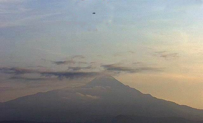 Tujske ladje zapustijo svojo bazo