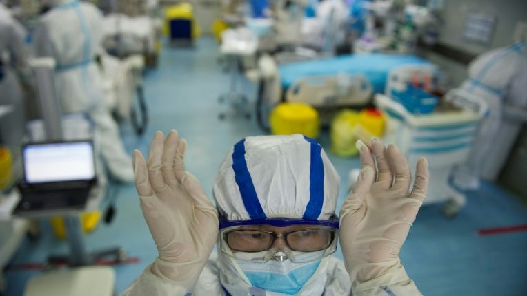 Koronavirus je bil uradno razglašen za pandemijo.  Tukaj je tisto, kar morate vedeti 