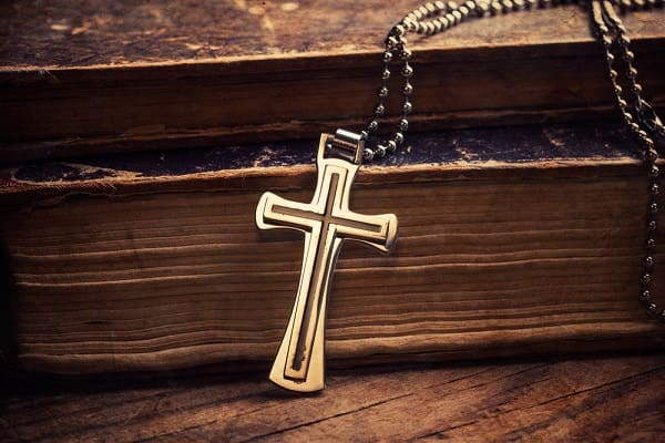 Križ za rojstni dan 