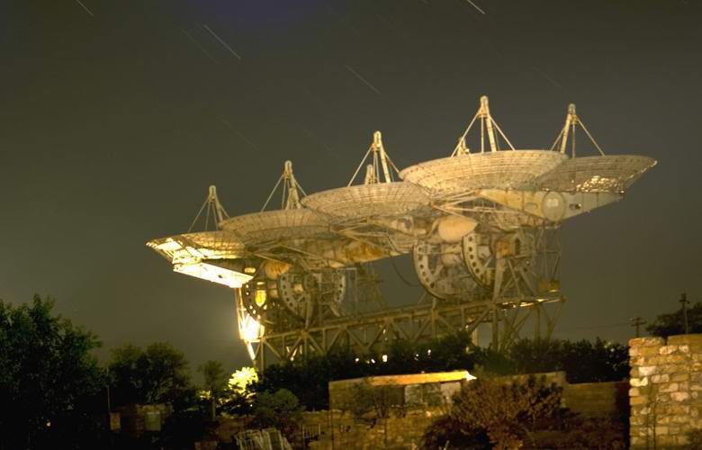 Ali se krimski radijski teleskop uporablja za stike s tujci?