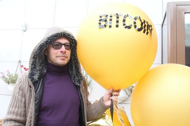 Rudarjenje bitcoinov z energijsko intenzivnim pridobivanjem zlata