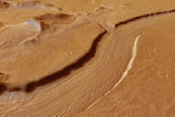 Marsovci so se plavali v reki