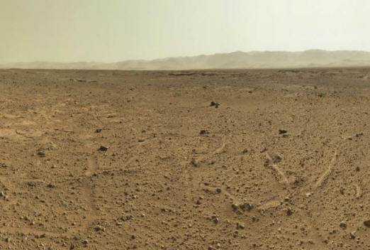 Mars rover Curiosity raziskuje nenavadno