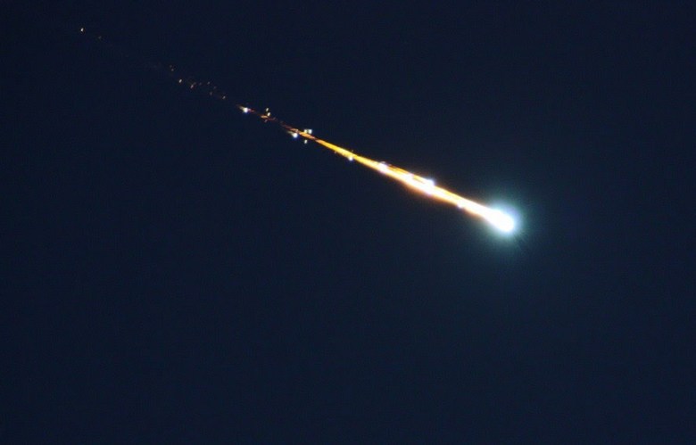 Meteorit star 4,5 milijarde let je prebil streho v hlevu.