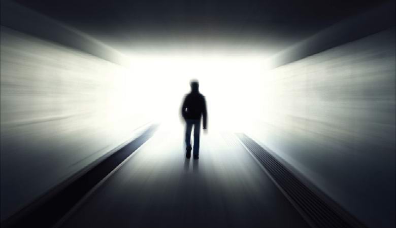 Mitični radikalni eksperiment, ki vam je omogočil pogled v zagrobno življenje.