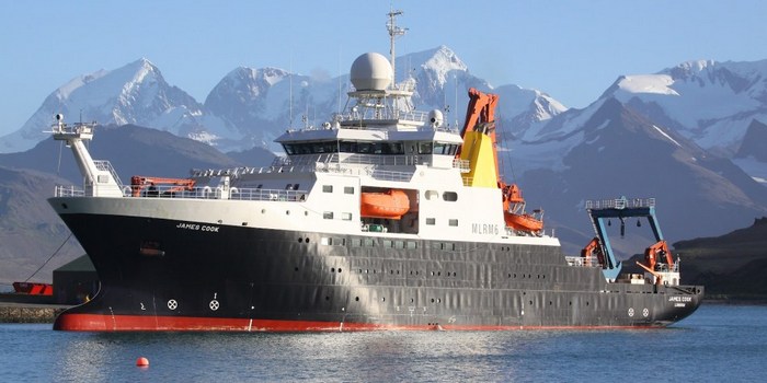 Milijarder bo očistil ocean smeti