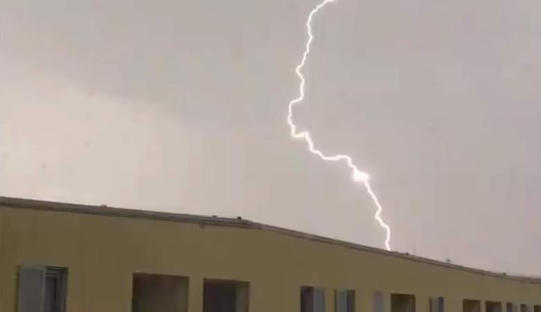 Strela je prizadela skrivnostni trikotni NLP