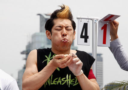 Takeru Kobayashi, atletski moški (foto Metro Novice). 