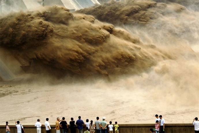 Ali se lahko navadim na cunami in poplave?