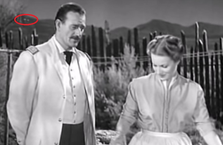 Neodidentificiran leteči predmet je bil odkrit na okvirjih zahodne 1950