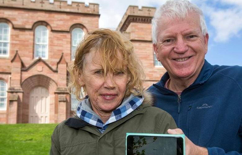 Monster se je spet fotografiral na Loch Nessu