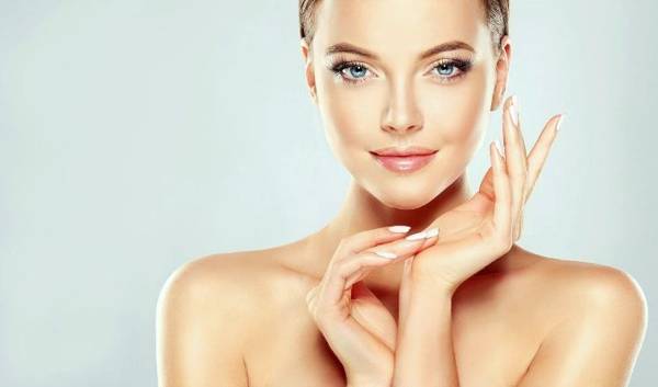 mozolj na levem licu je znak 