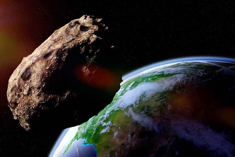 NASA: 6. maja 2022 je asteroid velikosti egipčanske piramide trčil v Zemljo.