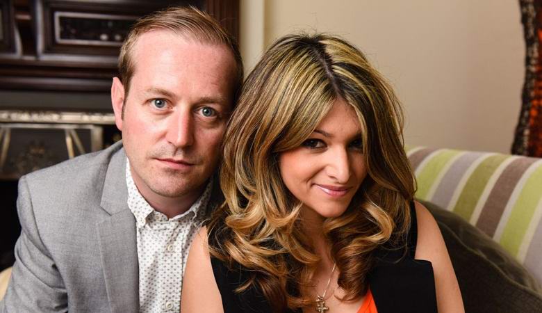 Nekaj ​​je godrnjalo ob gonisti v stari masonski hiši.