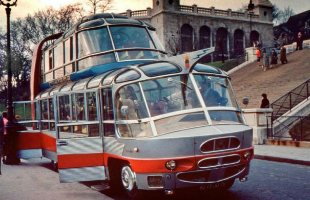 Zabaven avtobus, nenavaden