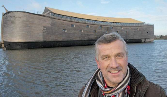 Nizozemec je zgradil natančno kopijo Noevega kovčka
