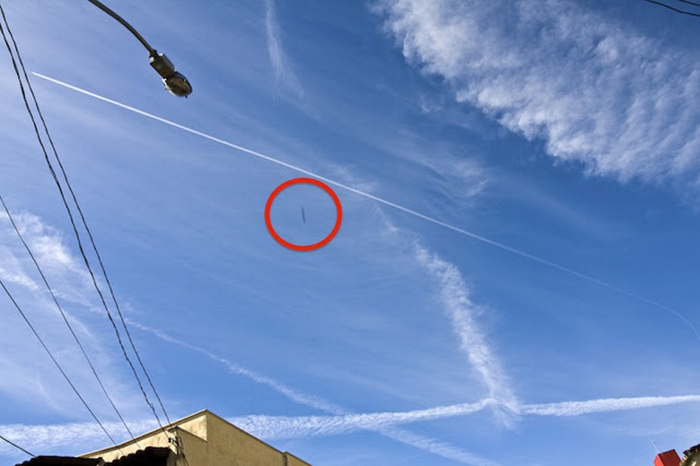 NLP v obliki ogromne palice je letel nad Brazilijo.