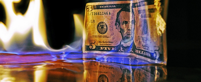 Zavarovana z zlatim rubljem bo uničila ameriško gospodarstvo