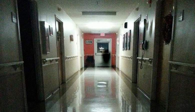 Stražar je ujel anomalijo v negovalnem domu