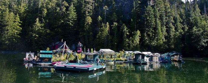 Zgradili so prvotno družino